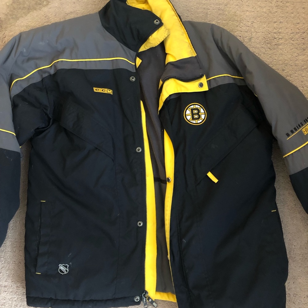 Boston bruins winter classic team issued parka size Large